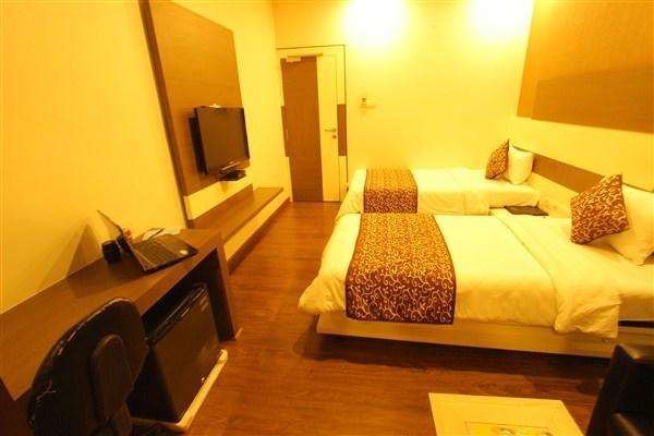 Princess Hotel Ankleshwar Exterior photo