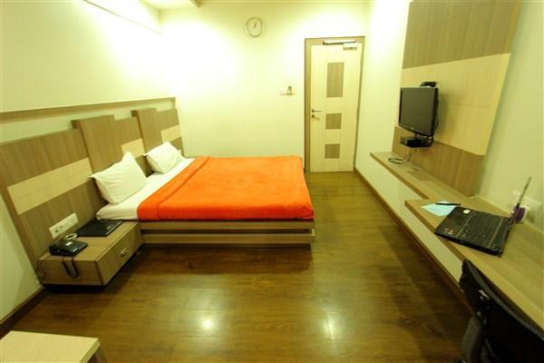 Princess Hotel Ankleshwar Exterior photo